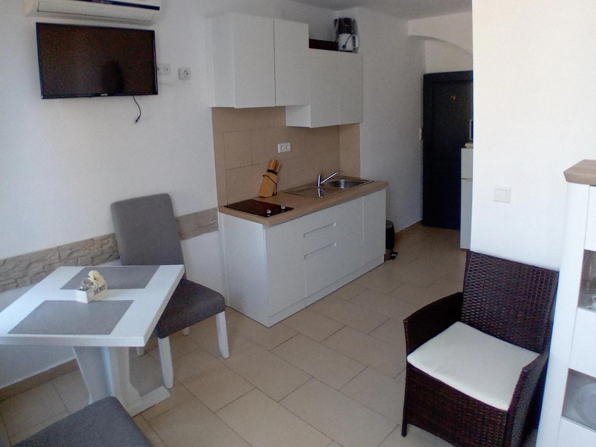 Vivi Studio Apartments Mali Lošinj Chambre photo